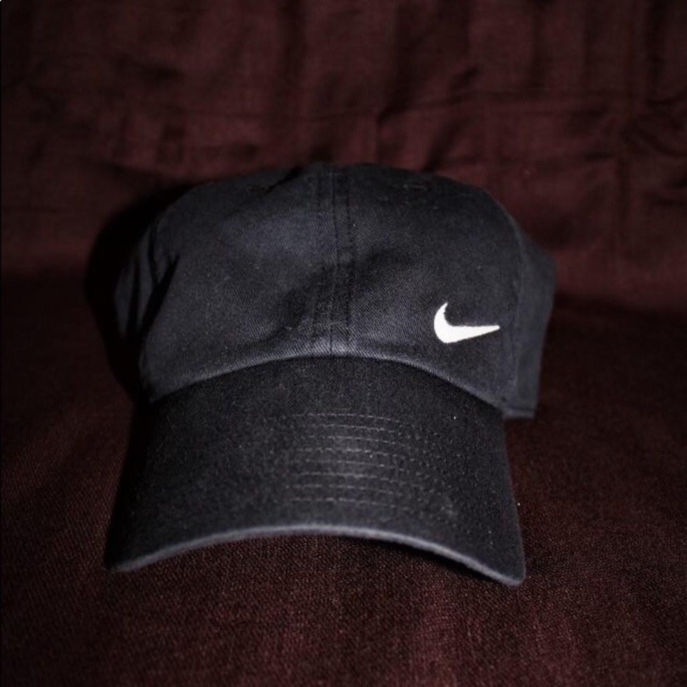NIKE HAT
